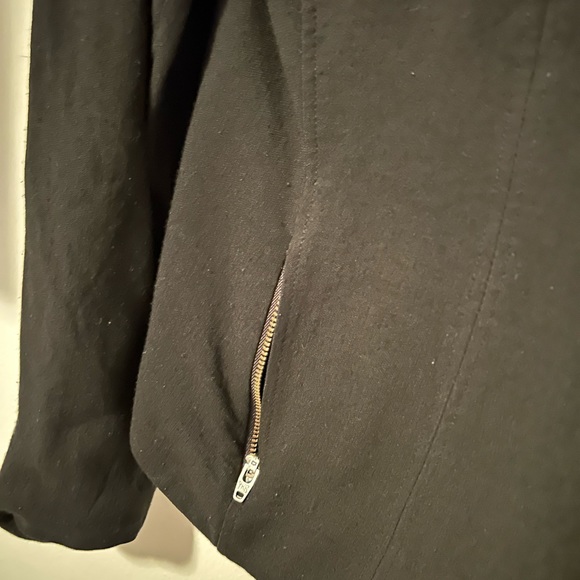 Helmut lang blazer (used condition - no holes or rips - shows polling) - Picture 2 of 3